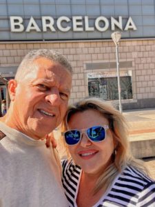 “Barcelona en Esencia: Cultura, Playas y Tradiciones que Enamoran”